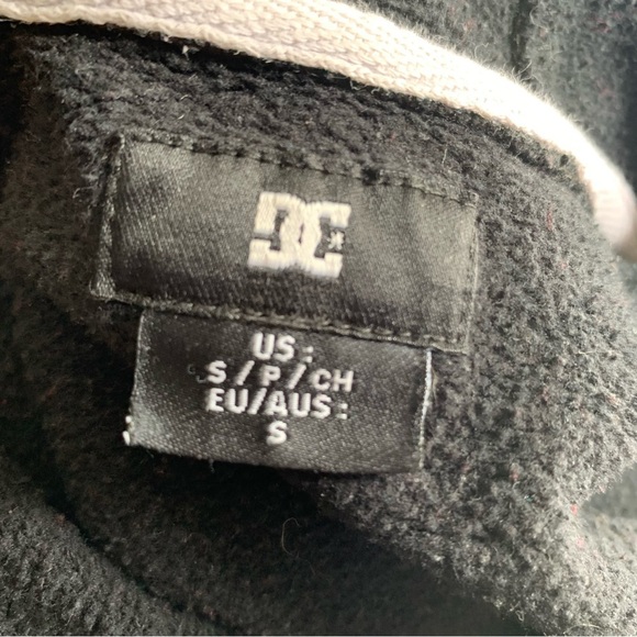 DC Shoes Black Pullover Hoodie Size Small - Picture 8 of 9